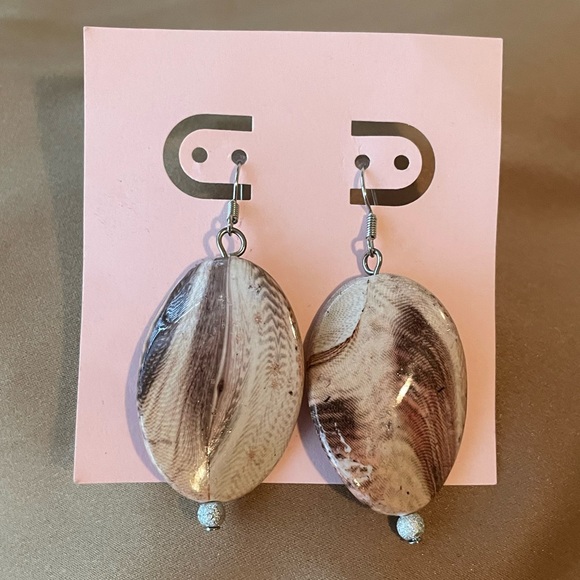 Boho Chic Taupe Earrings - Picture 8 of 8